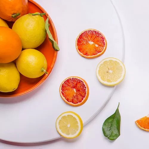 کرم ویتامین سی خانگی و خواص آب پرتقال برای پوست